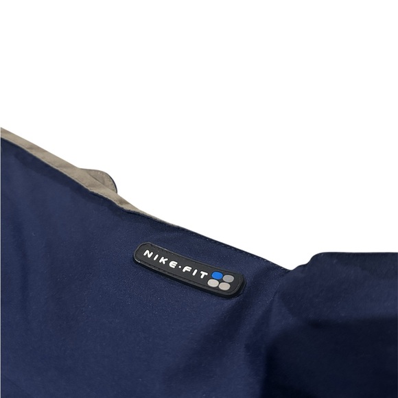 Vintage Nike Golf Windbreaker Jacket w/ Embroidered Logo - Picture 6 of 6